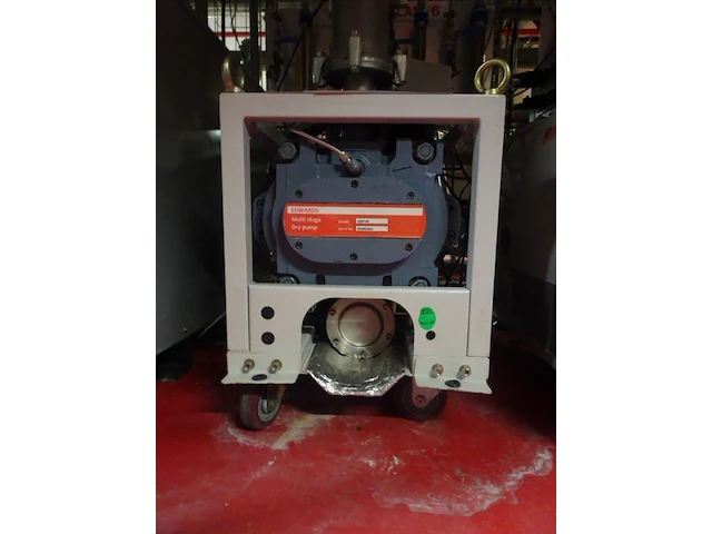Vacuum pump edwards - afbeelding 1 van  5