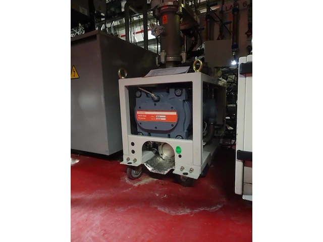 Vacuum pump edwards - afbeelding 5 van  5