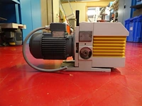 Vacuum pump leybold - afbeelding 4 van  6