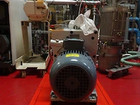 Vacuum pump leybold - afbeelding 1 van  6