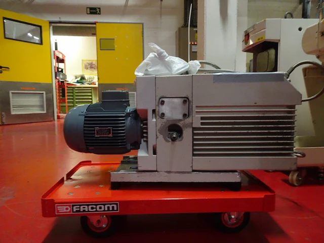Vacuum pump leybold - afbeelding 2 van  6