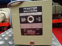 Vacuum pump pfeiffer - afbeelding 1 van  5
