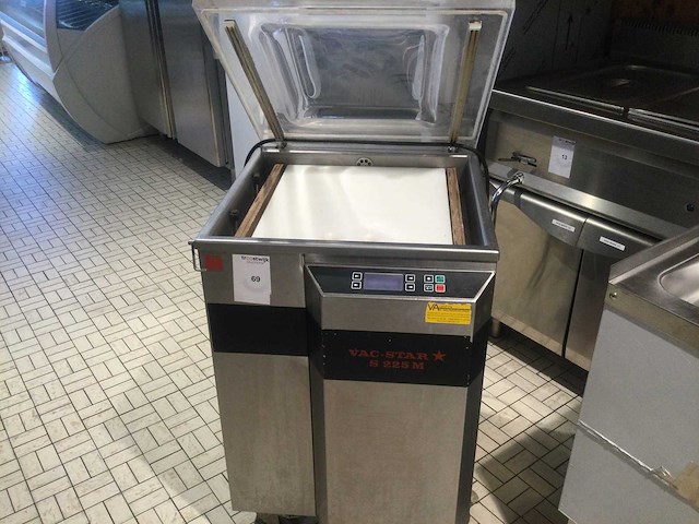 Vacuümmachine - afbeelding 1 van  5