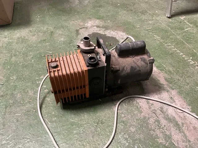 Vacuümpomp cit alcatel 2004a - afbeelding 1 van  4
