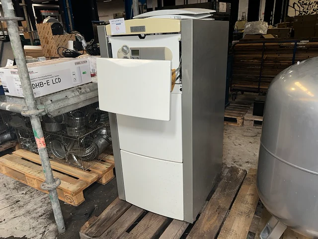 Vaillant eco vit condenserende vloerketel - afbeelding 1 van  6