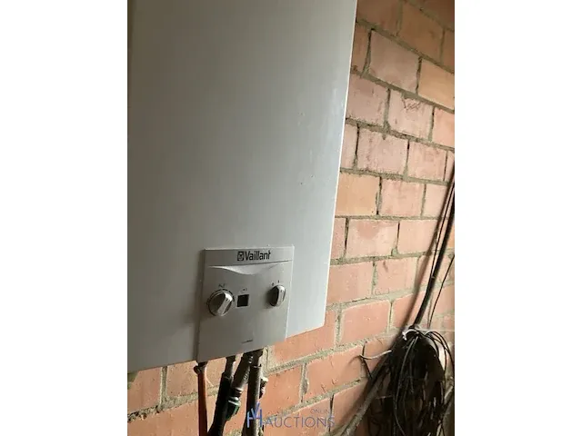 Vaillant gas boiler - afbeelding 2 van  2