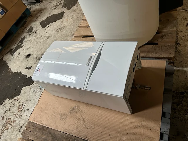 Vaillant turbo tec plus gascombiketel - afbeelding 1 van  6