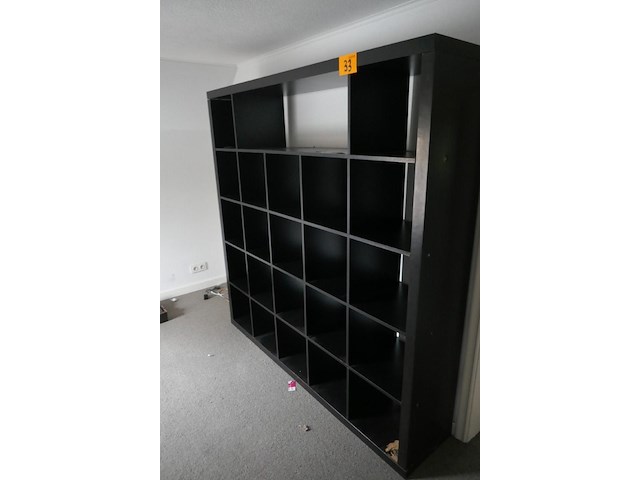 Vakkenkast + eetkamerkast - afbeelding 1 van  7