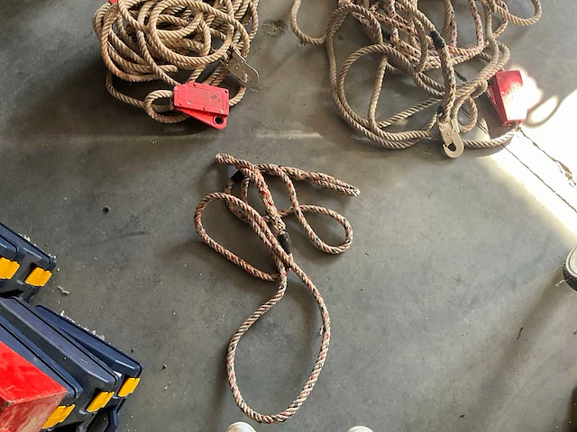 Valbeveiligingstouwen (valstoplijnen) 3x - afbeelding 2 van  2