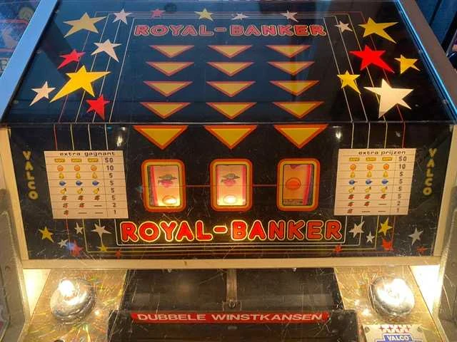 Valco - royal banker - coin pusher - afbeelding 1 van  5