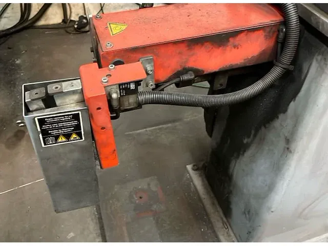 Valk welding panasonic tb-1800 lasrobot - afbeelding 7 van  9