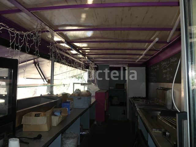 Valkenars 'dolly' type foodtruck aanhangwagen - afbeelding 10 van  29