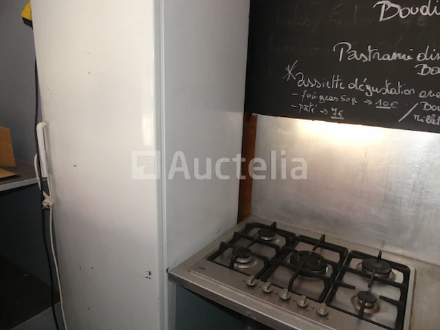 Valkenars 'dolly' type foodtruck aanhangwagen - afbeelding 17 van  29