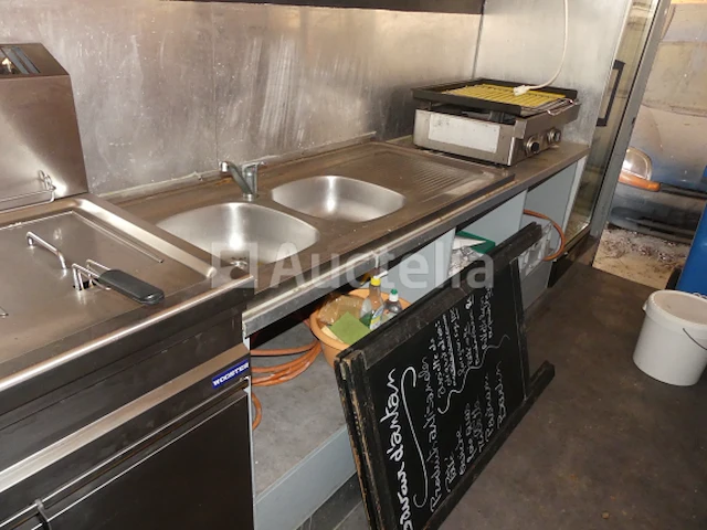 Valkenars 'dolly' type foodtruck aanhangwagen - afbeelding 19 van  29