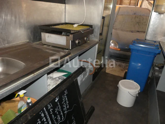 Valkenars 'dolly' type foodtruck aanhangwagen - afbeelding 21 van  29