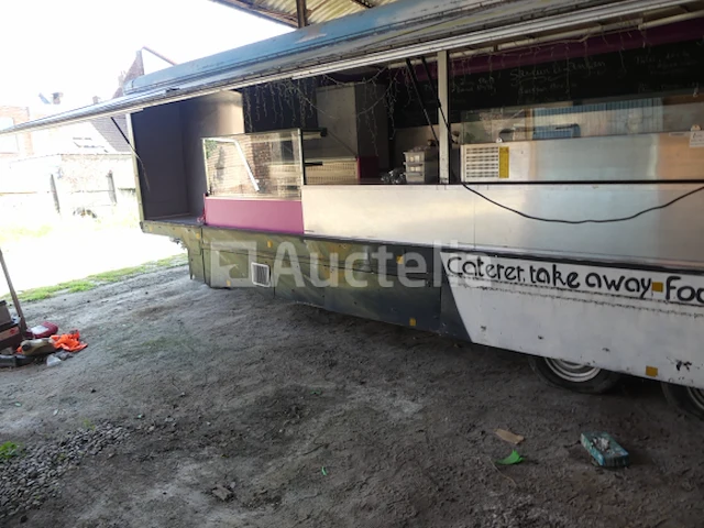 Valkenars 'dolly' type foodtruck aanhangwagen - afbeelding 5 van  29