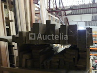 Vallende planken, latten en balken - afbeelding 18 van  30