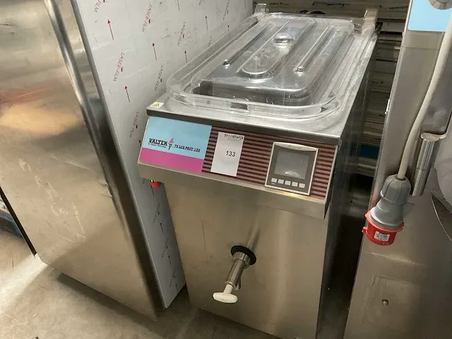 Valmar valtek ts lcd past 130 pasteuriseermachine - afbeelding 1 van  4