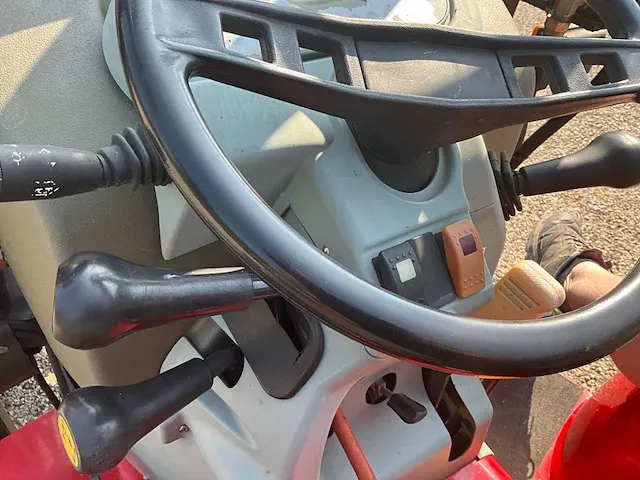 Valpadana vierwielaangedreven landbouwtractor - afbeelding 2 van  21