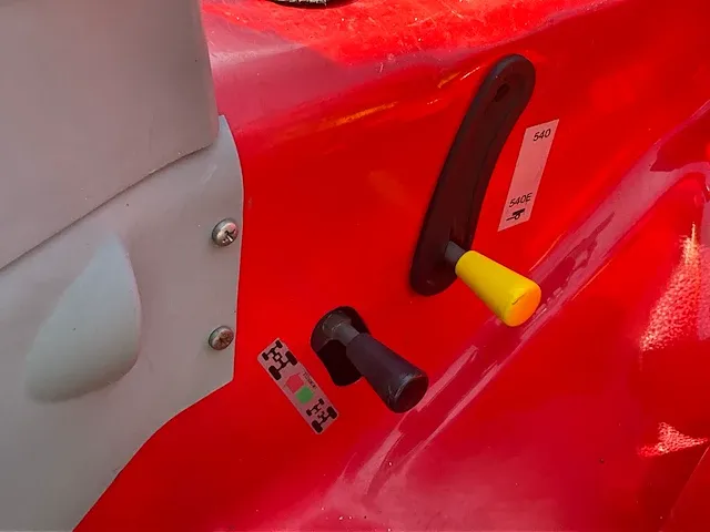 Valpadana vierwielaangedreven landbouwtractor - afbeelding 5 van  21