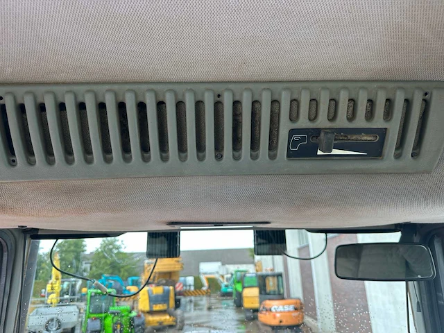 Valtra - t150 - vierwielaangedreven landbouwtractor - afbeelding 24 van  33