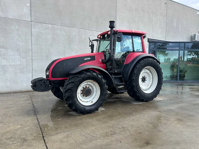 Valtra - t150 - vierwielaangedreven landbouwtractor - afbeelding 32 van  33