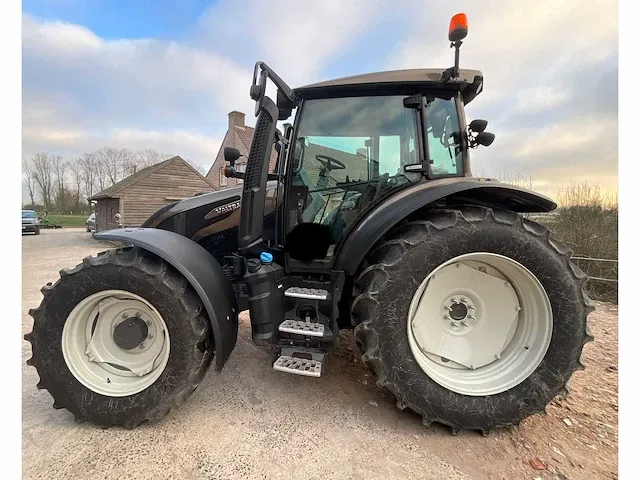Valtra g115 2021 - afbeelding 1 van  47