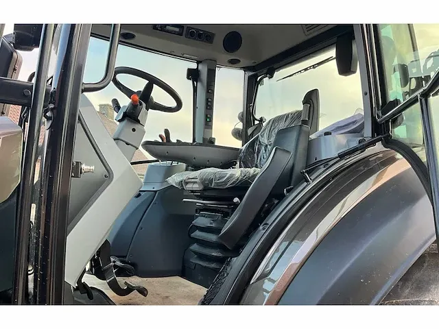 Valtra g115 2021 - afbeelding 16 van  47
