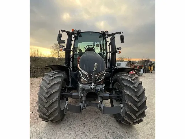 Valtra g115 2021 - afbeelding 23 van  47
