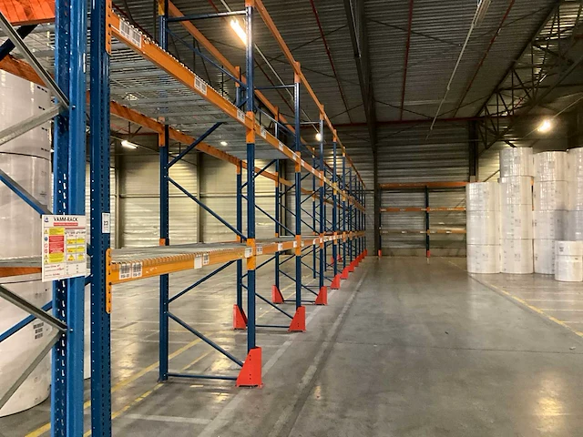 Vamm-rack palletstelling gebouw 15 a - afbeelding 1 van  6