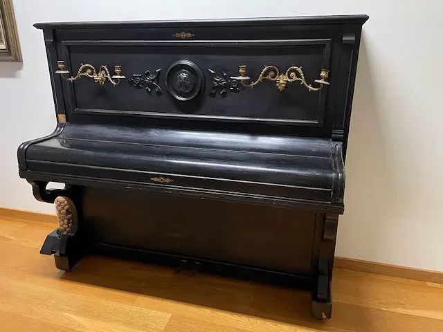 Van damme piano (business de papa van ...) - afbeelding 1 van  12