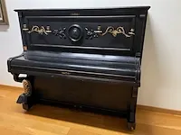 Van damme piano (business de papa van ...)
