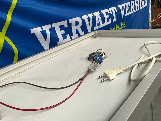 Van esch vitrinekast - afbeelding 5 van  7