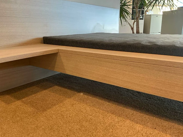 Vareno - bed met hangkasten - afbeelding 2 van  22