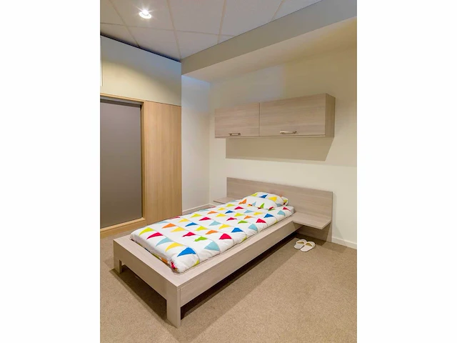 Vareno - bed met hangkasten - afbeelding 14 van  22