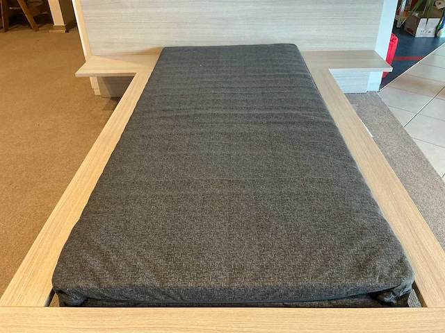 Vareno - bed met hangkasten - afbeelding 18 van  22