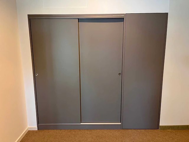 Vareno - kast onder schuine wand - afbeelding 13 van  24