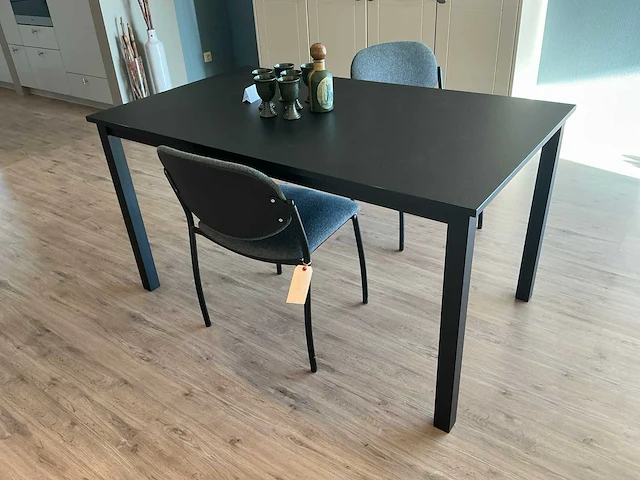 Vareno - tafel xander - afbeelding 1 van  7