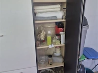 Varia in de kast - afbeelding 1 van  4