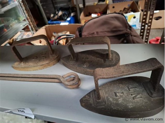 Varia - afbeelding 2 van  2