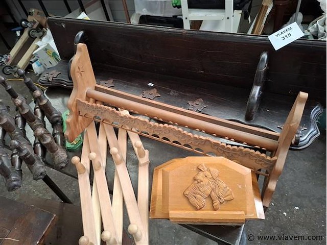 Varia - afbeelding 1 van  2