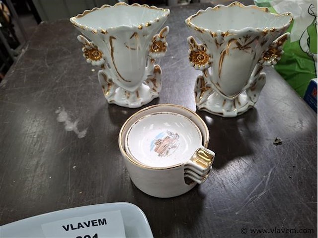 Varia - afbeelding 2 van  2