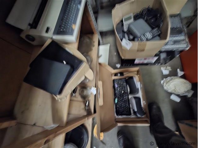 Varia - afbeelding 1 van  4