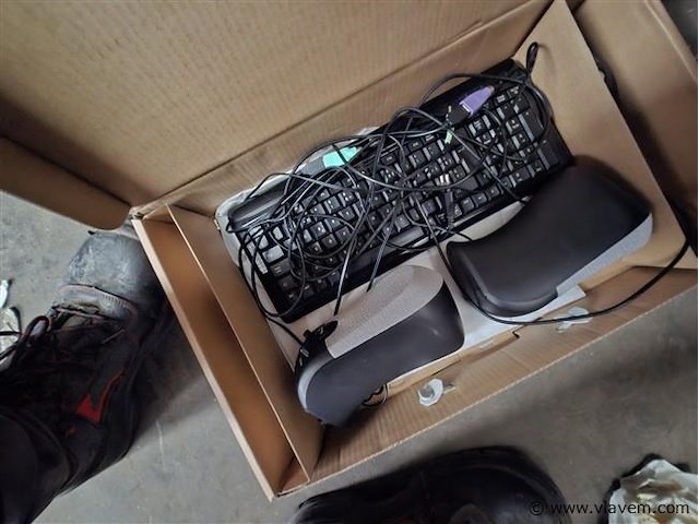 Varia - afbeelding 4 van  4