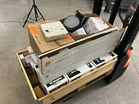 Various light equipment - afbeelding 9 van  18
