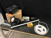 Various light equipment - afbeelding 1 van  18