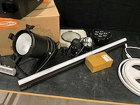 Various light equipment - afbeelding 14 van  18