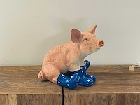 Varken met blauwe botjes h29cm - afbeelding 2 van  2