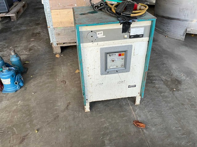 Varta acculader - afbeelding 1 van  4