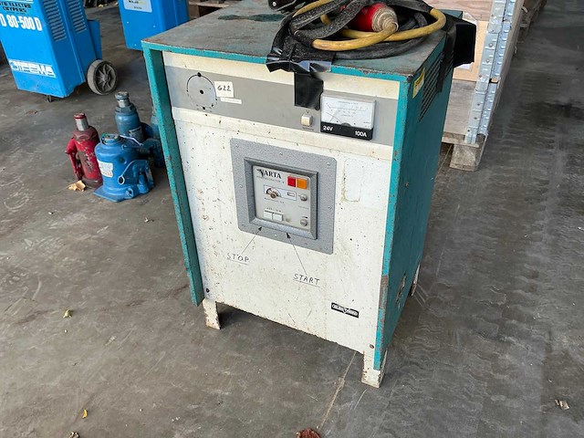 Varta acculader - afbeelding 2 van  4